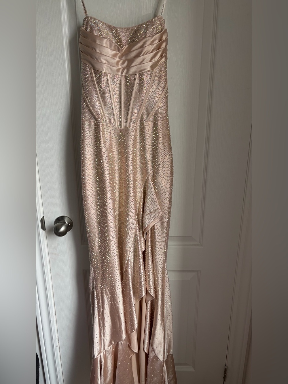 Sherri Hill 2025 Prom Dress – Size 4 – Sparkly Champagne
